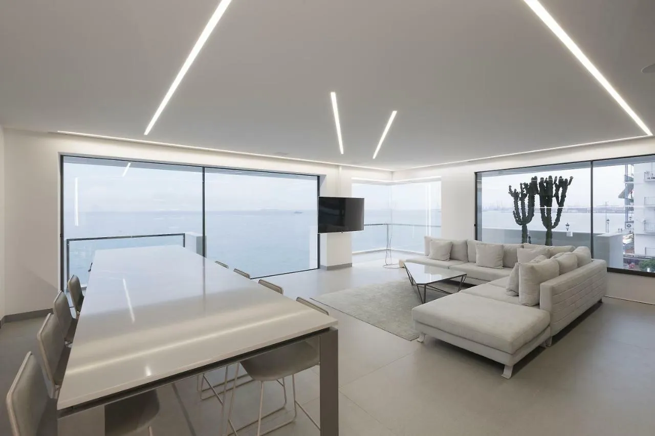 Infinity Sea View Apartment سالونيك